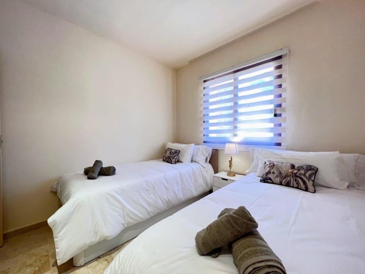 Modern 2 Bedroom Beachside Apartment Nr72 로스알카자레스 외부 사진